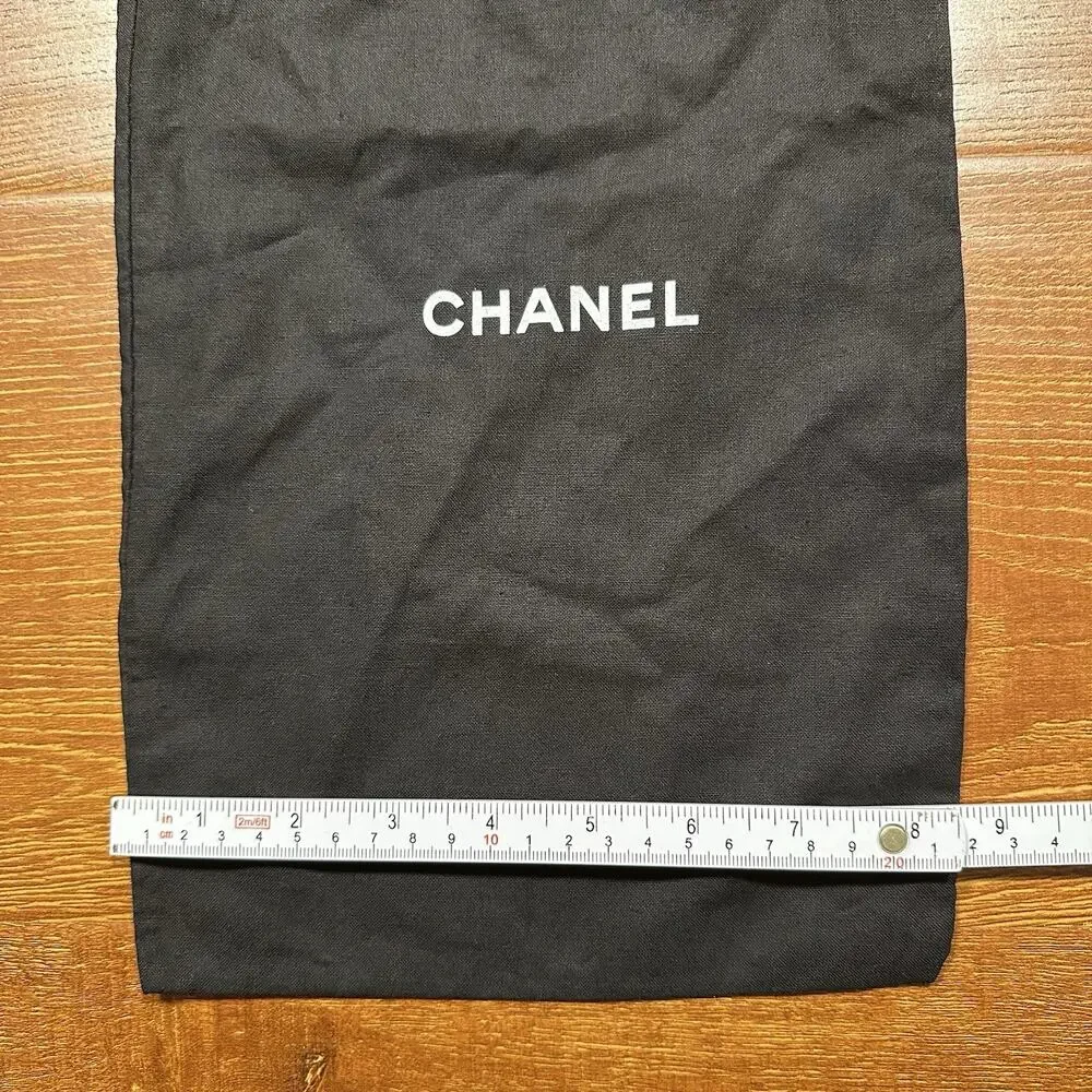 CHANEL quality dust